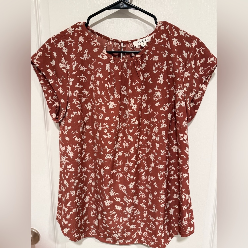 Floral Rust and White Blouse EUC